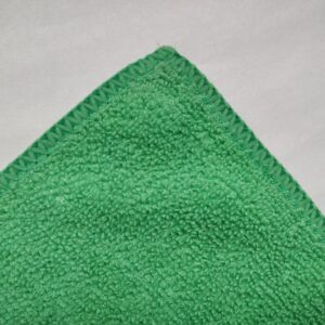 Mikrokiud lapp roheline, servatud ääred 320g/m2